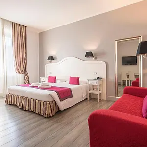 suite-castrense.it-romehotels.com/